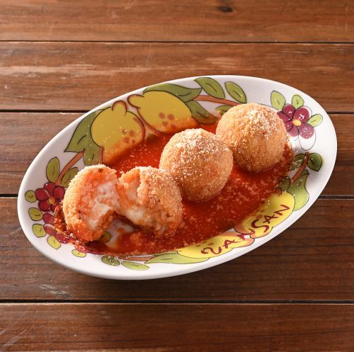 イタリア郷土料理ライスコロッケ