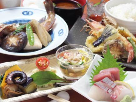 和牛肉料理や瀬戸内鯛しゃぶ・車海老まで贅沢に旬ものを...特別コース9900円