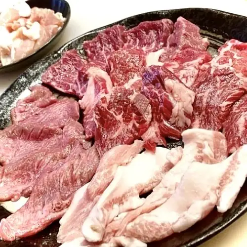 いろんなお肉を楽しめる◎コースメニューもご用意!