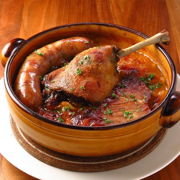 【◇フランスの伝統的な郷土料理◇】ボリューム満点の素朴な優しさカスレ