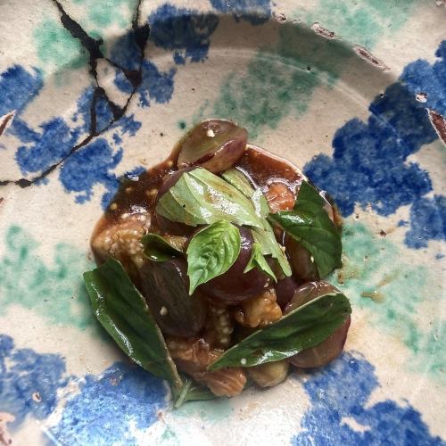 焼き茄子と葡萄、スウィートバジルのバルサミコマリネ