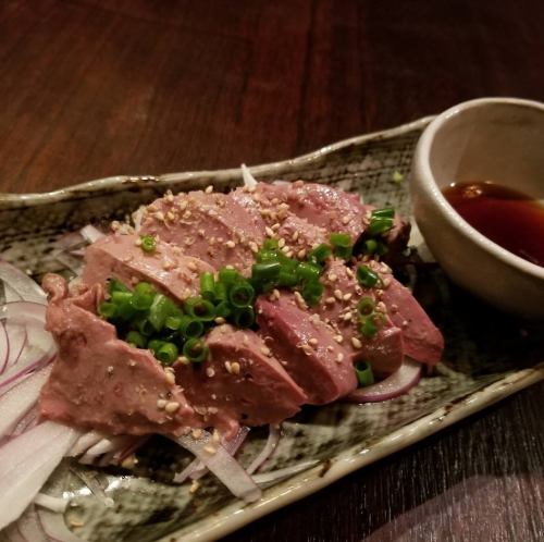 Liver sashimi cooked at low temperature for a long time