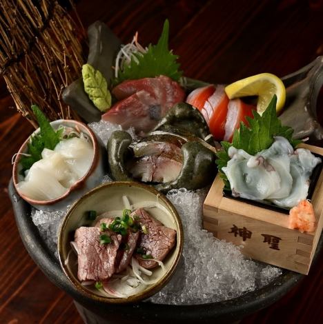 [Specialty] Assorted sashimi from Yorunokaze Tsubo (6 types, 1 portion)