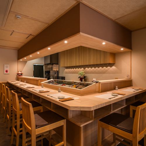 清潔感のある店内でこだわりの和食を堪能する大人の空間