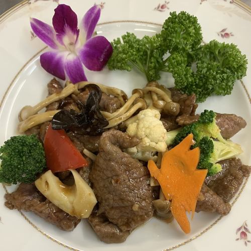 牛肉のオイスターソース炒め
