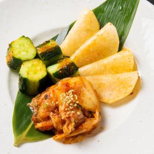 キムチ盛り合わせ