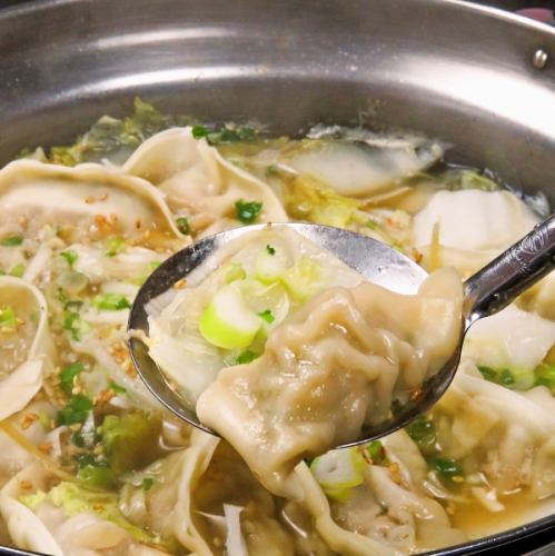 "Hakata specialty" cooked dumpling hot pot