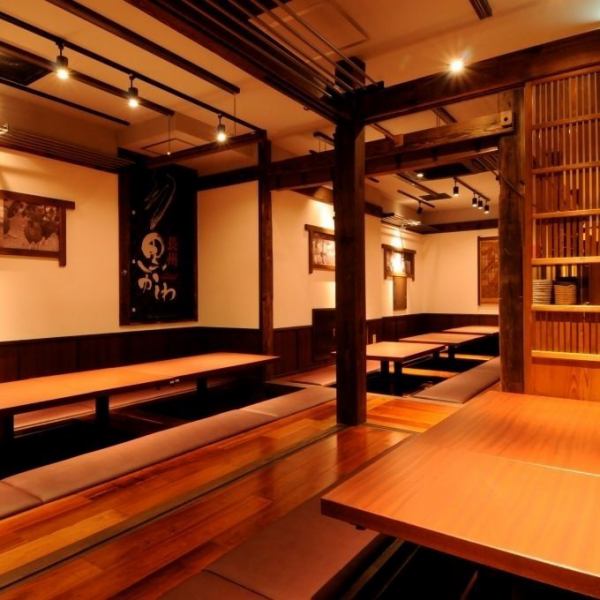 A maximum of 40 people can be accommodated! Large horigotatsu private room space.Perfect for all kinds of banquets, our private room with a horigotatsu table can accommodate up to 36 people! We have a variety of seats available, starting from 4 people, to suit your needs, such as welcome and farewell parties and dinner parties.We are also open for lunch♪