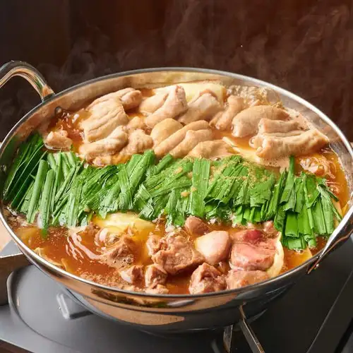 もつ焼き屋だから当たり前にうまい「モツ鍋」