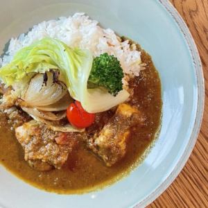 ファームチキンカレー　★サラダバー付
