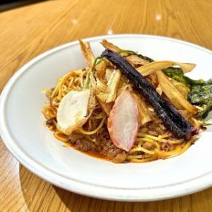 根菜のラグーパスタ ★サラダ・スープバー付