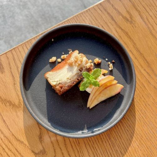 りんごとはちみつのチーズケーキ