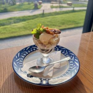 りんごとバナナのキャラメリゼパフェ(ミニ)