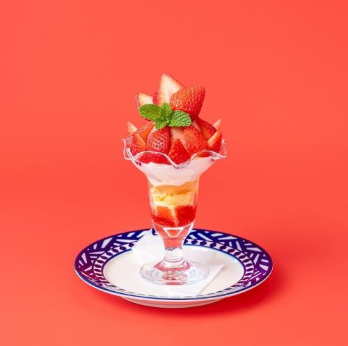 あまりんorべにたま　プレミアムパフェ