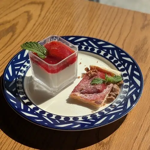 季節のスイーツプレートおまかせ2品