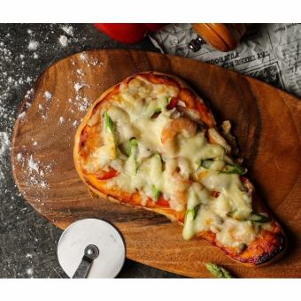 Seafood and asparagus pizza