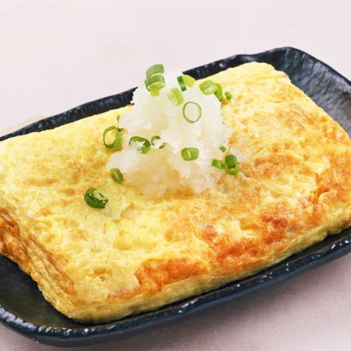 Tamagoyaki made with "Shimokawa Rokuo Enzyme Eggs" and packed with dashi!