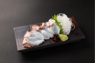 Directly delivered from Hirono Town, Iwate Prefecture, the world's largest type of ``Mizudako'' sashimi