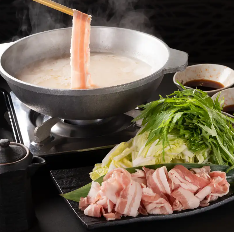 Enjoy beef tongue shabu-shabu and brand pork from Yamagata ★ Perfect for a banquet!