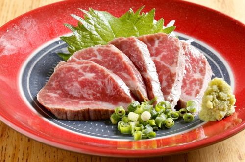 博多和牛ももタタキ