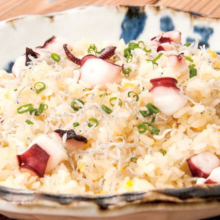 Small sardine and octopus fried rice