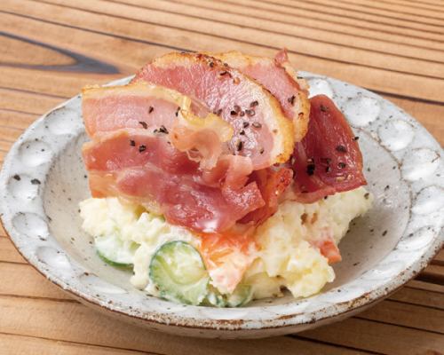 Potato salad with grilled bacon