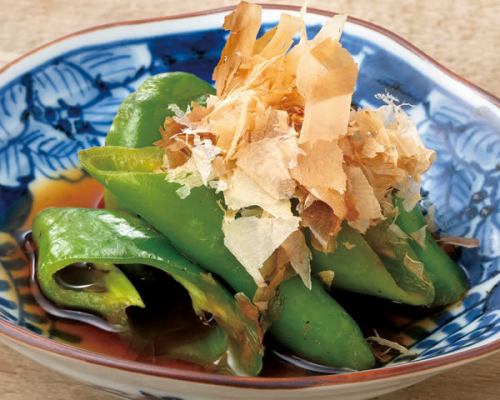 Manganji chili peppers in light dashi stock