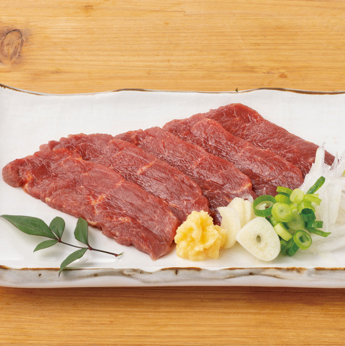 Horse meat sashimi (horse meat sashimi)