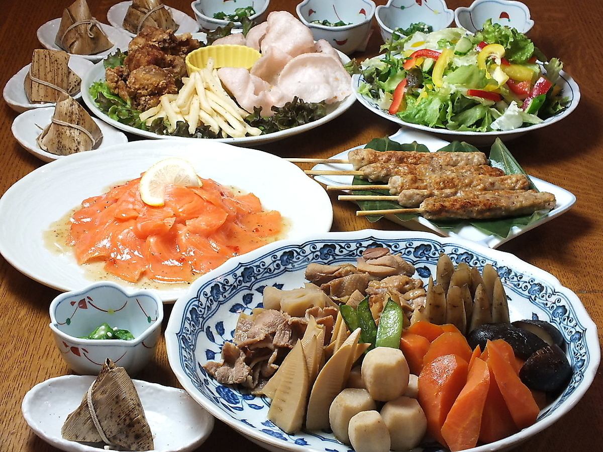 お酒の種類も豊富☆宴会コースも充実しています!