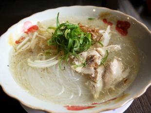 Mienger (chicken soup vermicelli)
