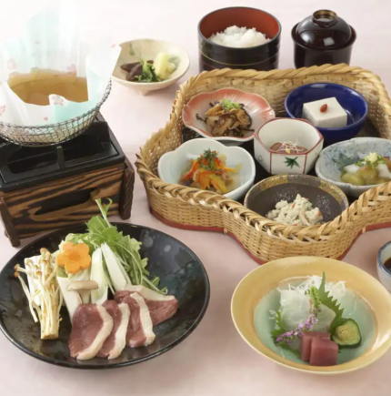 【런치 한정】루(토메)<전6품> 3500엔(부가세 포함)