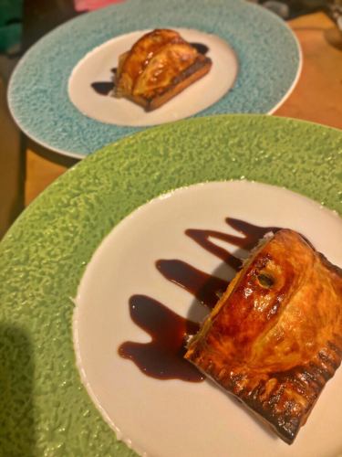 Tuna pie and duck @nuages_yosidamachi #Yokohama French #Kannai gourmet #Solo