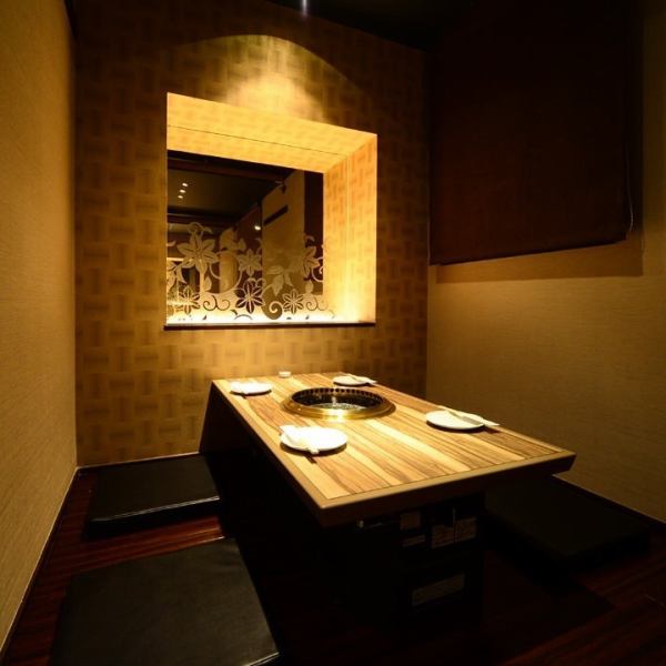 [All seats are equipped with smokeless roasters] Even those who are concerned about smoke and smell can enjoy authentic Yakiniku with peace of mind. ☆ The 1st floor is perfect for those who want to eat in peace with table seats and fully private horigotatsu seats!