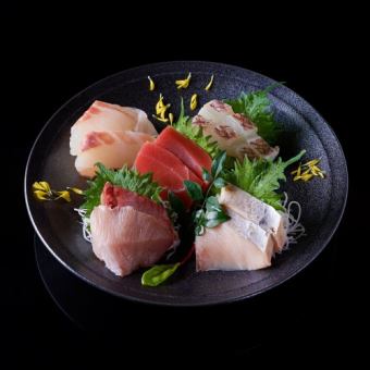 特選本鮪入り刺身盛り合わせ