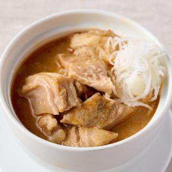 牛すじ豆腐の味噌煮込み