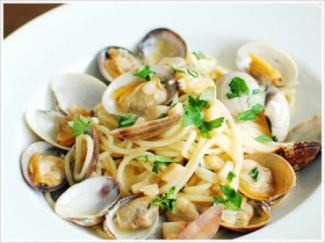 wine steamed clams