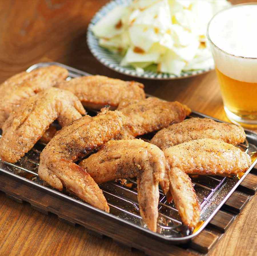 手羽先から鶏すき鍋まで充実。大満足のラインナップです♪