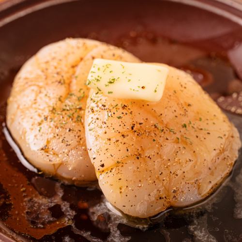肉厚なホタテなど、北海道の新鮮食材をご堪能あれ！