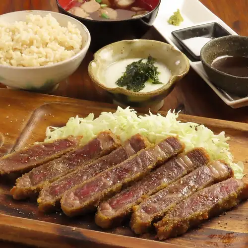 黒毛和牛【赤身牛】の牛カツ御膳