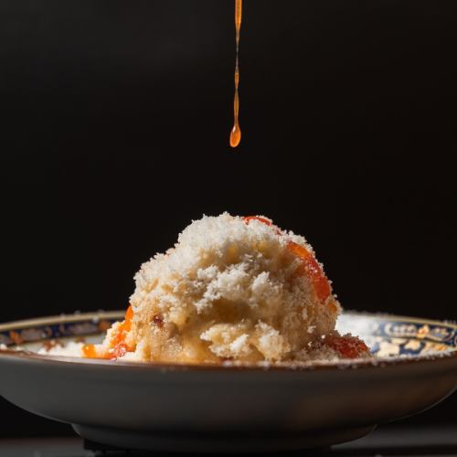 白雪タルタル玉子卵黄ソースがけ