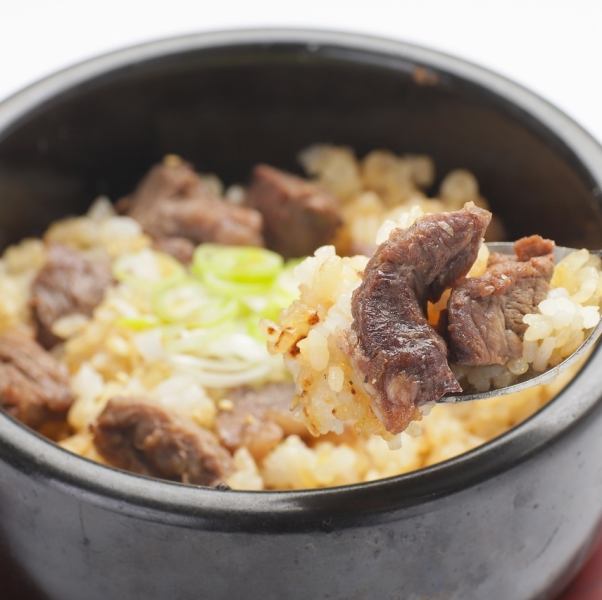 【大和名物！肉飯】当店名物の「肉飯」790円(税込)