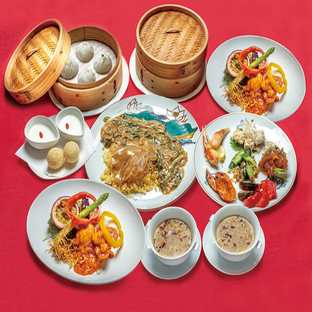 The course menu, featuring Wei Fan Yi Tang's signature dishes, is very filling.