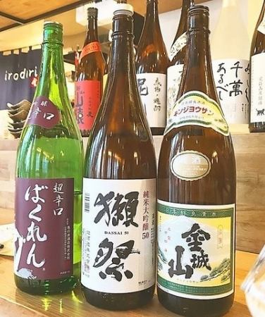 こだわりの日本酒で料理との相性もばっちり！！