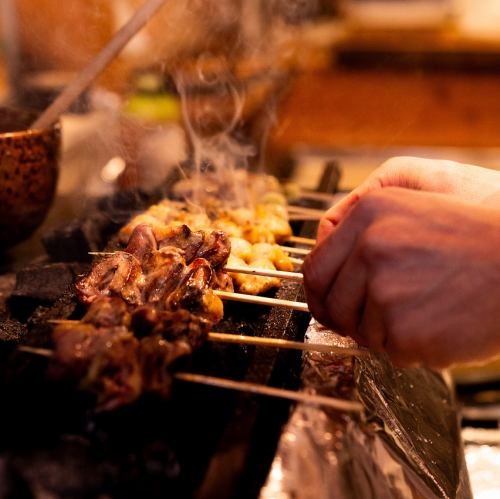 焼き師が丁寧に焼き上げ。