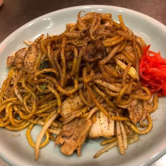 【町中華の本気ソースやきそば】月見やきそば/定番やきそば