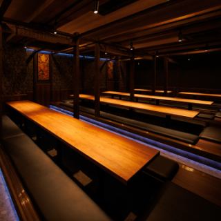 最大125名様まで店貸切に対応！会社宴会・歓送迎会・・打ち上げ・結婚式の二次会など大人数の宴会も一体感が出る空間で楽しめます！お店の下見も受付けておりますので、お気軽にご相談ください！