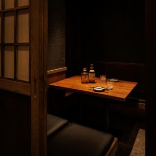 ゆったり過ごせるプライベート空間！デートから少人数での飲み会、女子会まで幅広いシーンにおすすめです！周りを気にせずくつろげる個室空間は、特別な日にもピッタリ！席のみ予約も大歓迎です！
