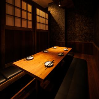 足を伸ばしてゆったり宴会！掘りごたつ席で長時間でも快適！会社のちょっとした宴会・飲み会にもおすすめ！周りを気にせずワイワイ楽しめます！お席に関するお問い合わせもお気軽にどうぞ！