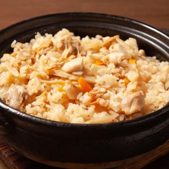 【2.5H飲放題】地鶏土鍋飯と特選馬刺しを味わう全10品『薩摩コース』7000円⇒6000円