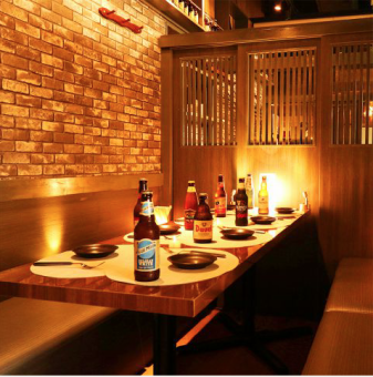[2 to 4 people] Seats in a fashionable space.The seats are spacious, so you can make noise without worrying about the neighbors, and enjoy the banquet while cherishing the atmosphere even on important days! If you are looking for a private izakaya in Ikebukuro, please come visit us. Please ◇ Ikebukuro Private Room Izakaya ◇